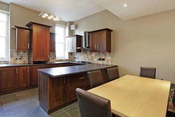 2 Bedroom Flat